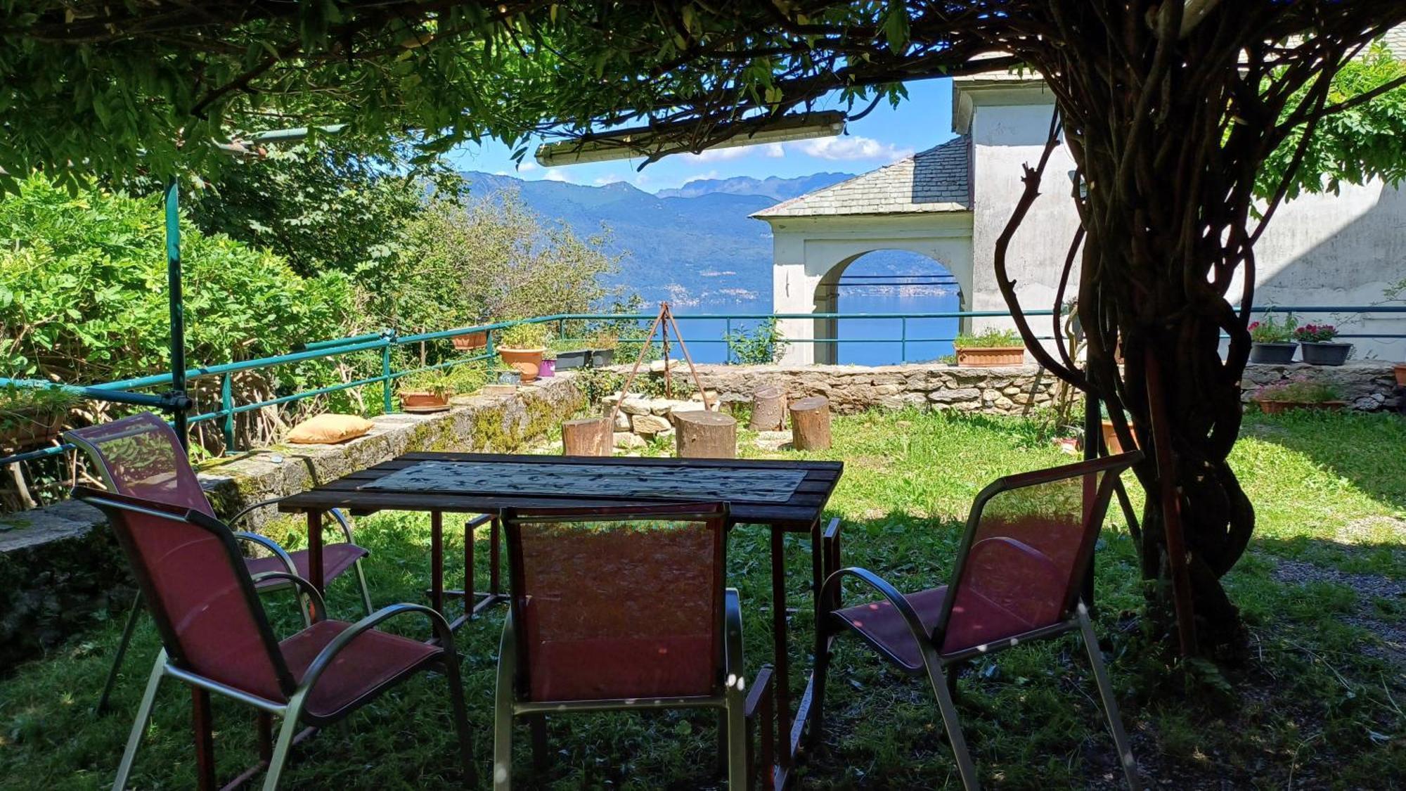 La Stanza Del Bosco Apartment Arcumeggia Exterior foto